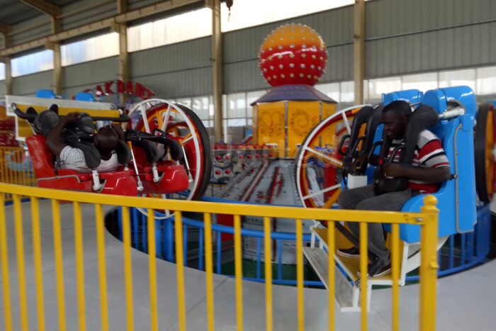 Atracciones giratorias Happy Music Bar para parques interiores
