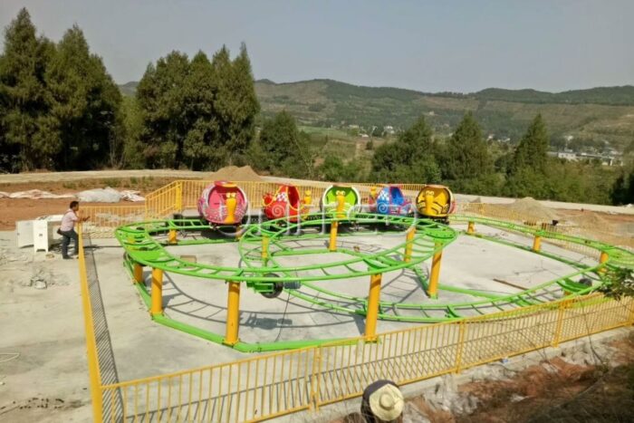 Snail Train Roller Coaster